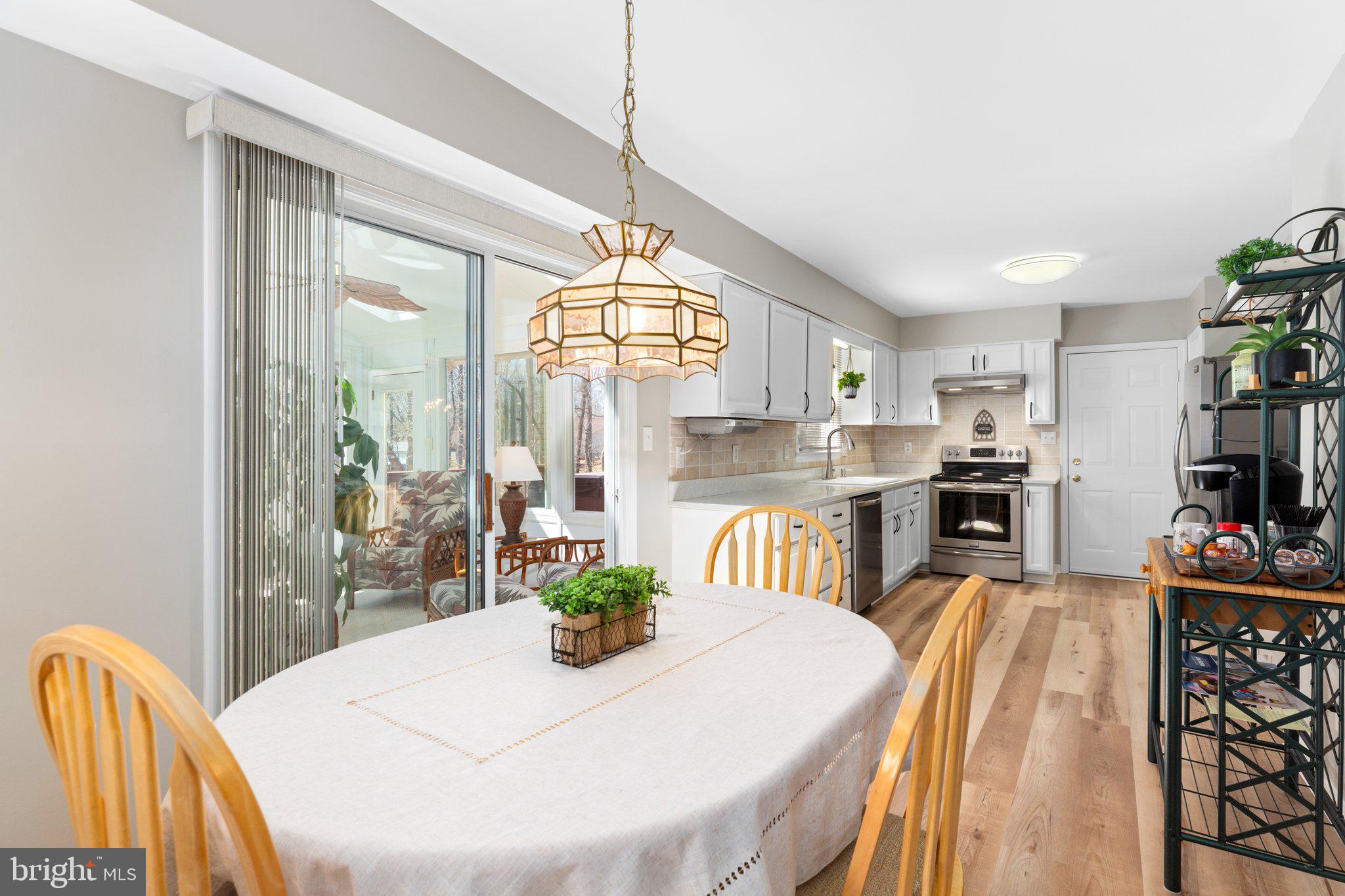 2537 MOUNTAIN VIEW ROAD