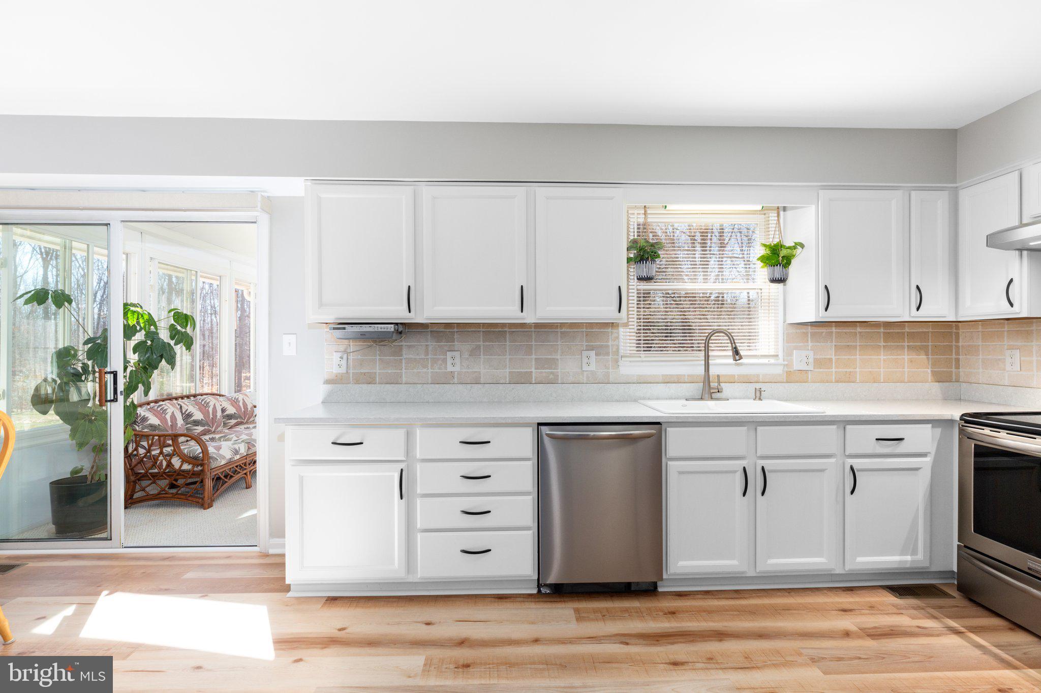 2537 MOUNTAIN VIEW ROAD