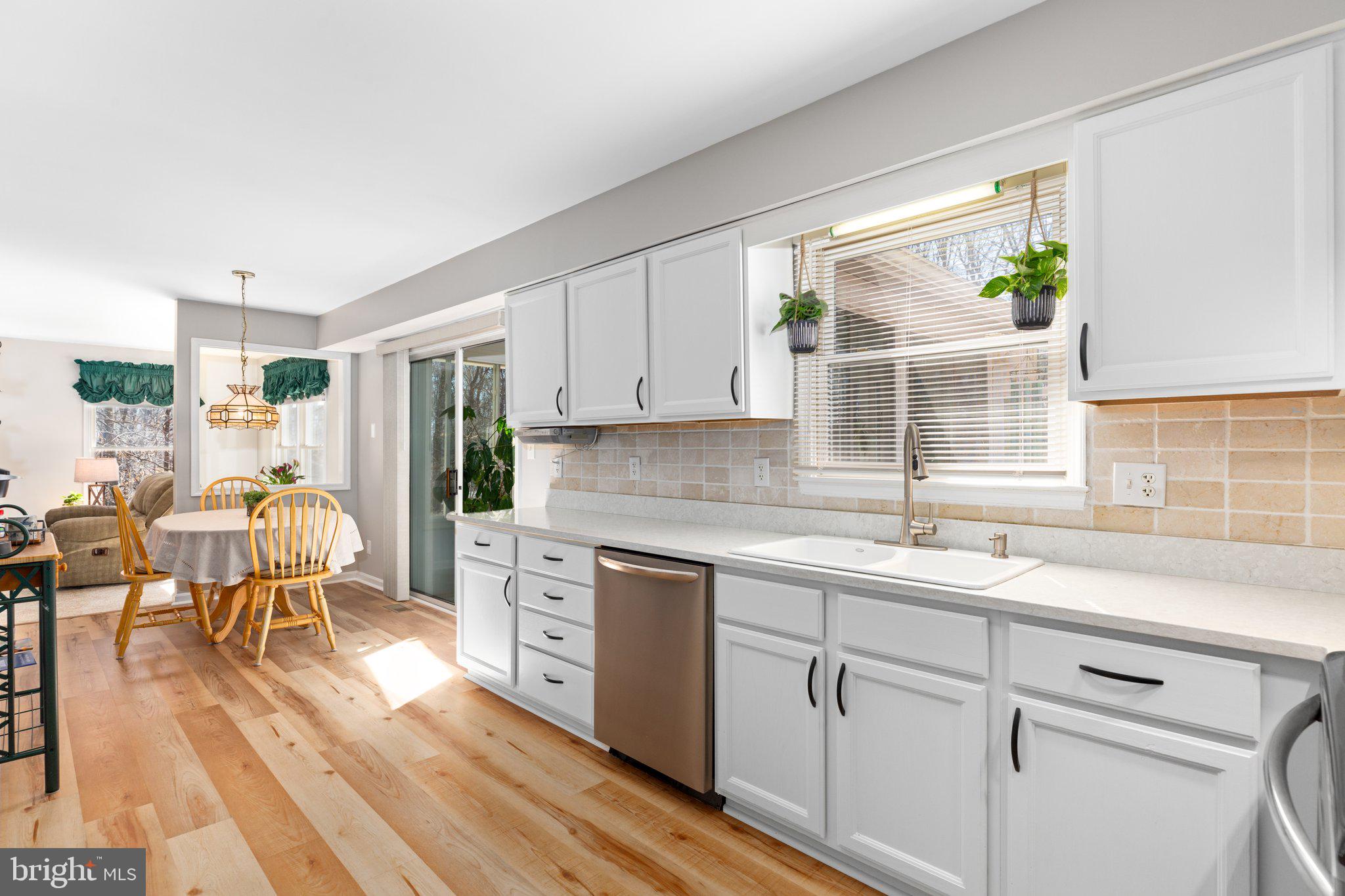 2537 MOUNTAIN VIEW ROAD