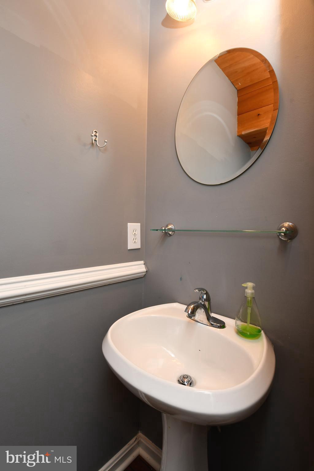 102 GETTYSBURG COURT