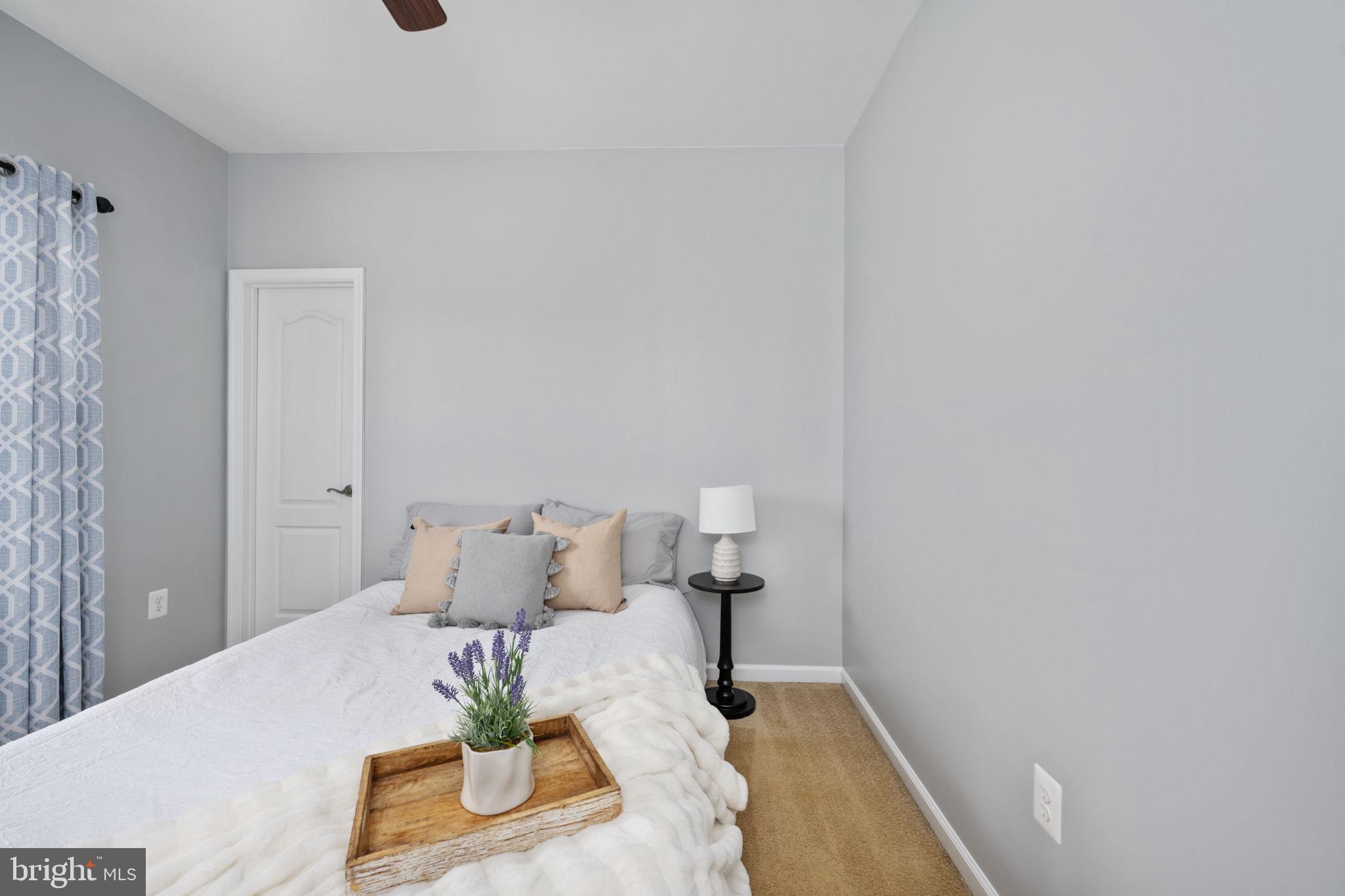 34 ROYAL CRESCENT WAY