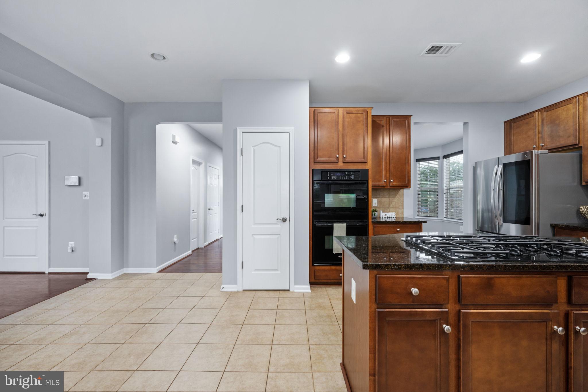 34 ROYAL CRESCENT WAY