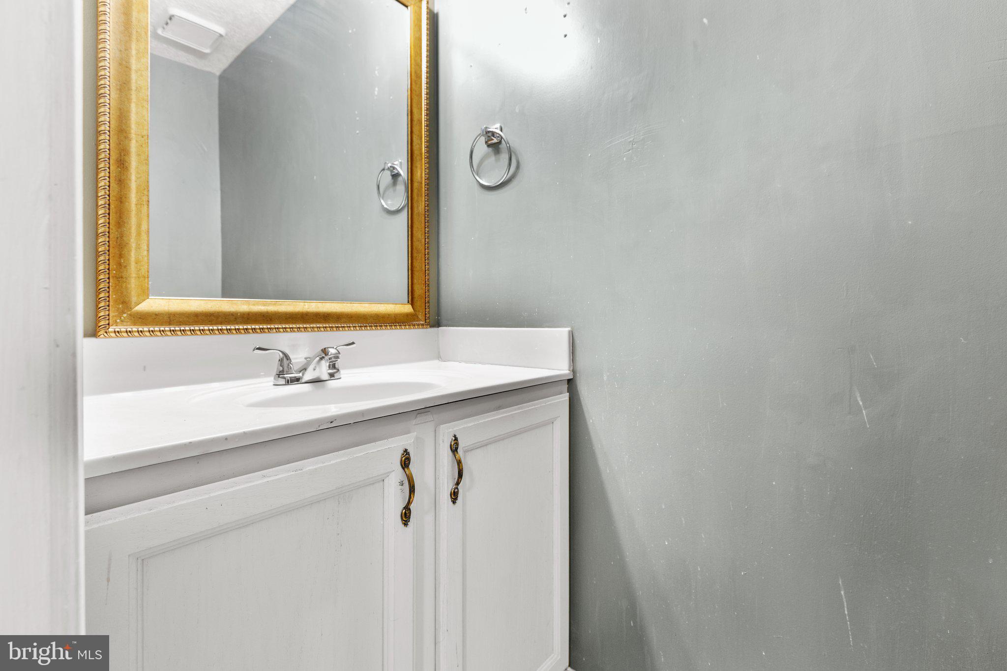 201 STAFFORD MEWS LANE