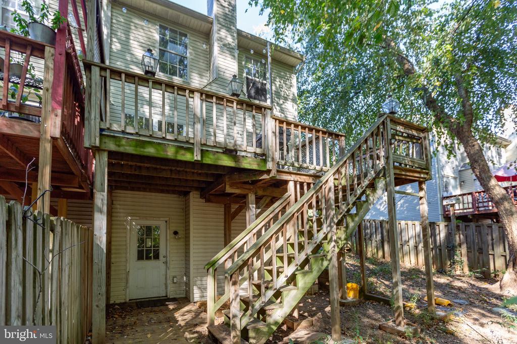 201 STAFFORD MEWS LANE