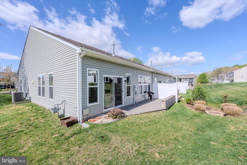 112 Hyannis Pl