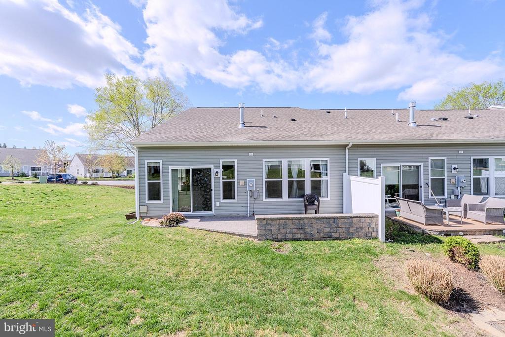 112 Hyannis Pl