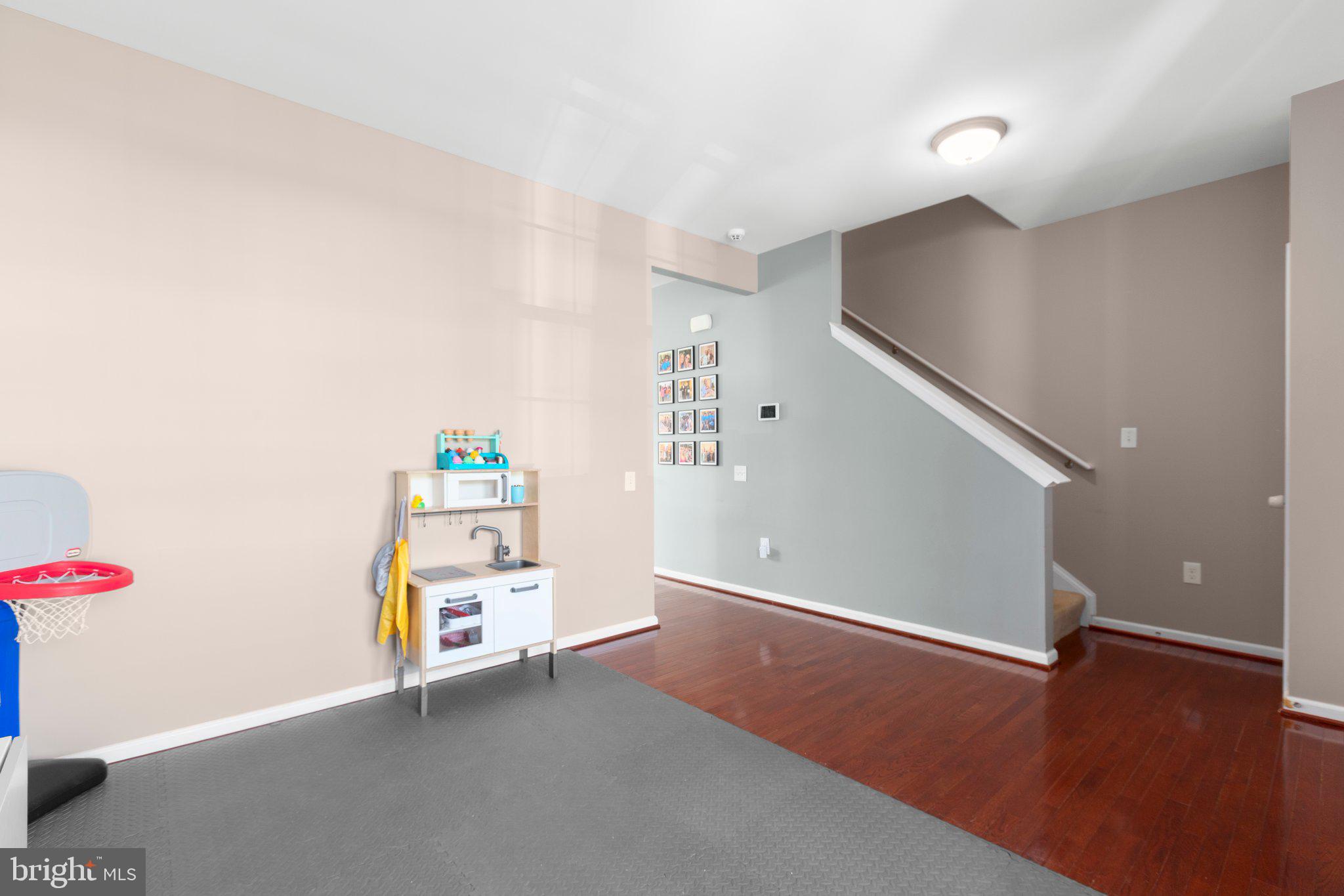 27 HOPKINS BRANCH WAY