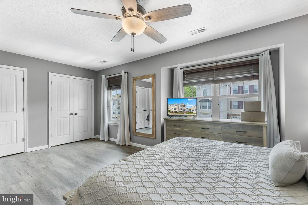 300 WIMBELDON COURT 218
