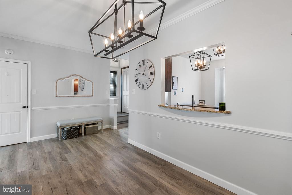 300 WIMBELDON COURT 218