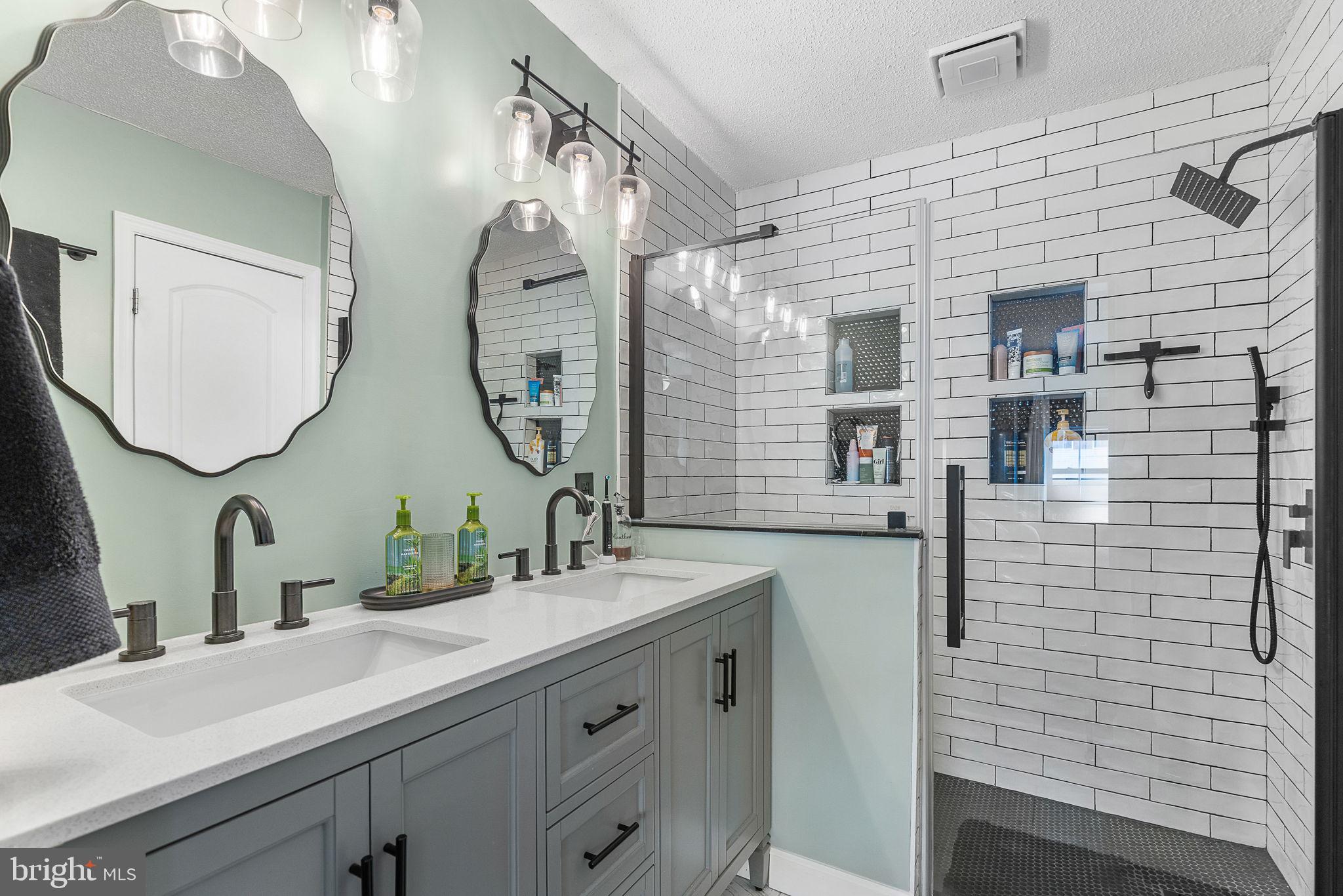 300 WIMBELDON COURT 218