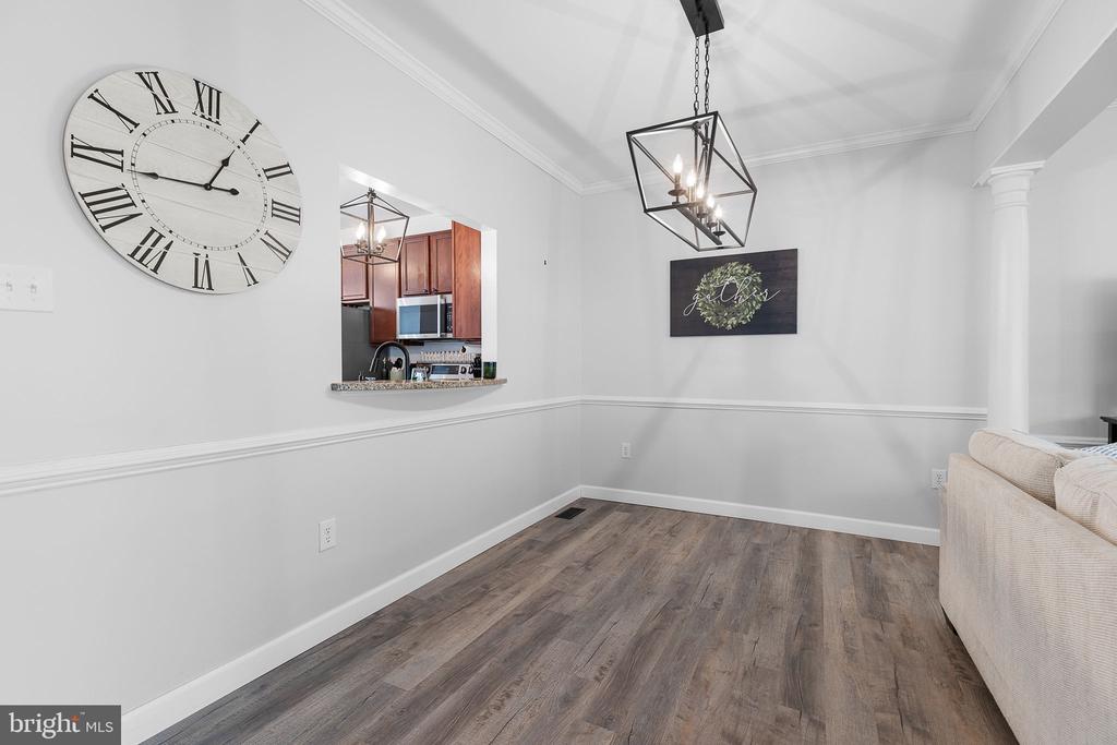 300 WIMBELDON COURT 218