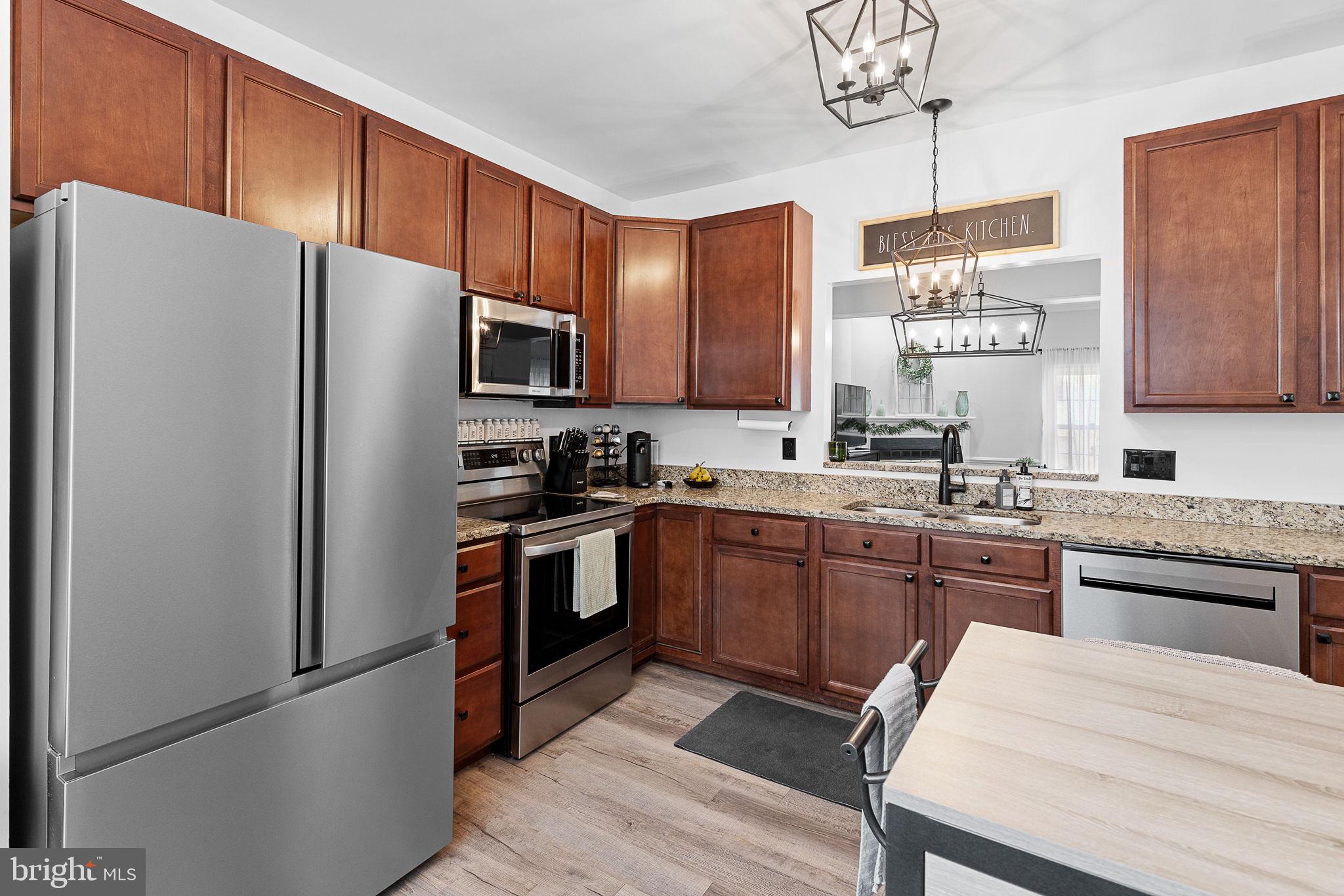 300 WIMBELDON COURT 218