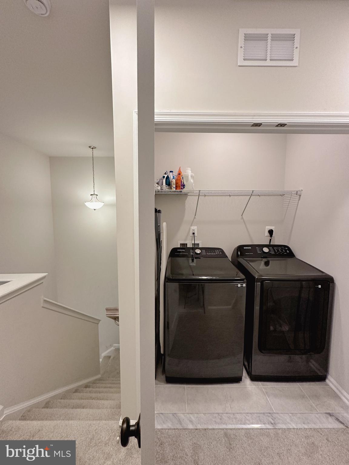 1221 CREEK BANK DRIVE