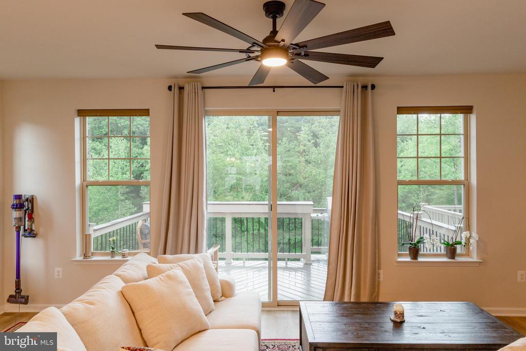 1221 CREEK BANK DRIVE