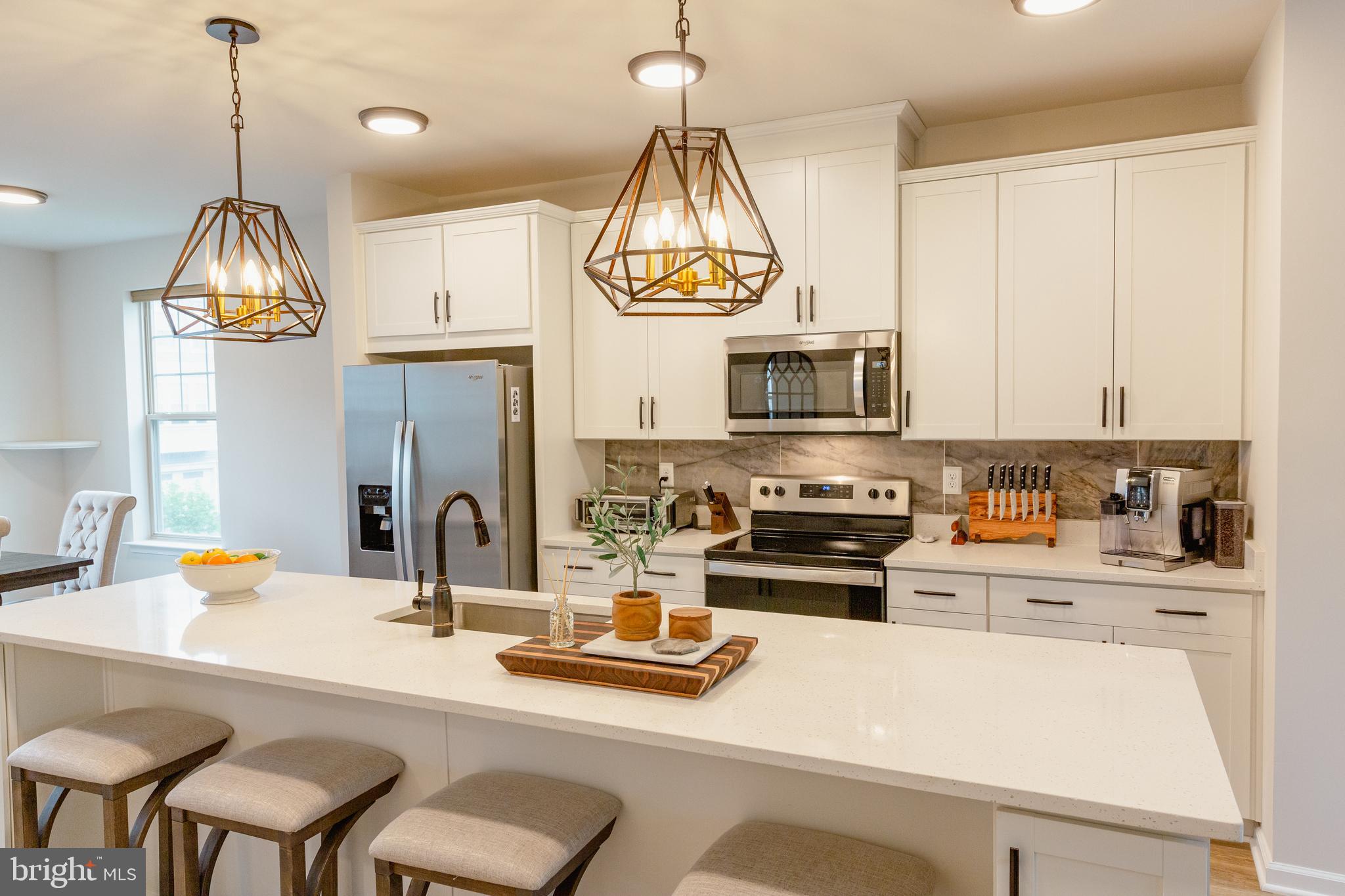 1221 CREEK BANK DRIVE