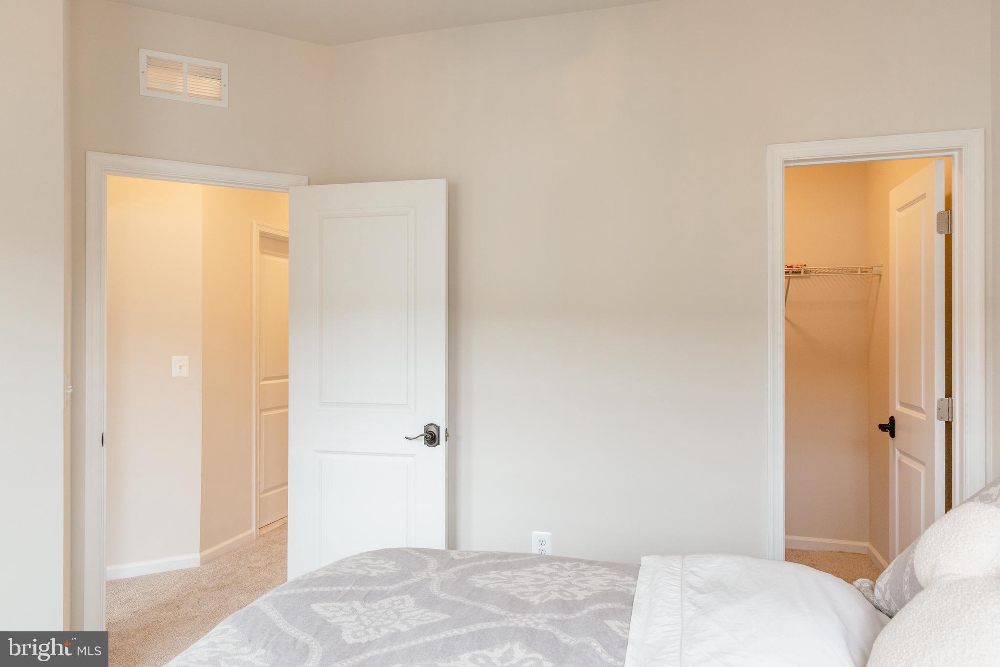 1221 CREEK BANK DRIVE