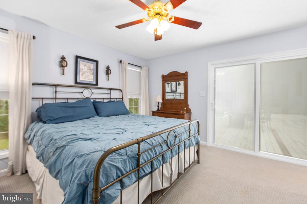 55 Queen Marys Ln