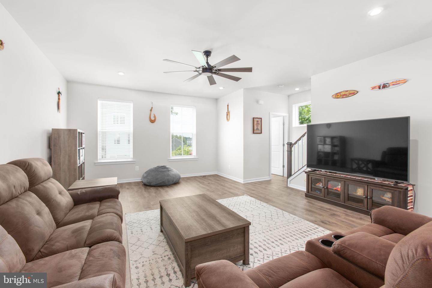 430 Snowberry Ln