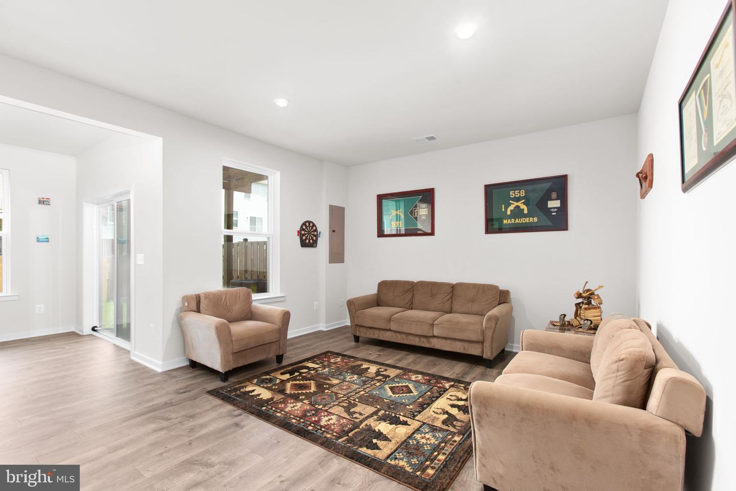 430 Snowberry Ln