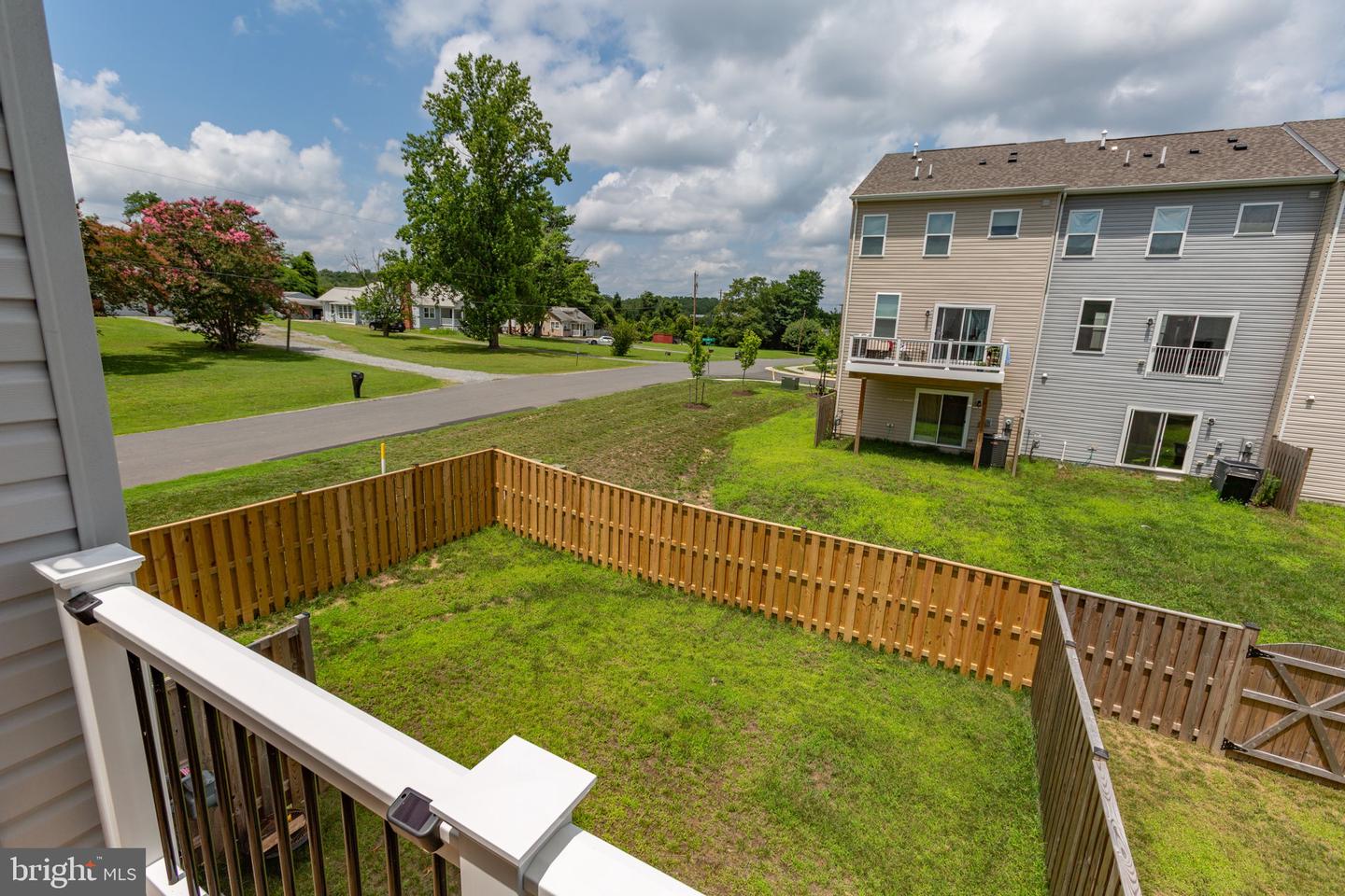 430 Snowberry Ln