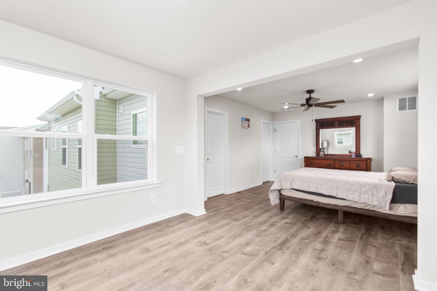 430 Snowberry Ln