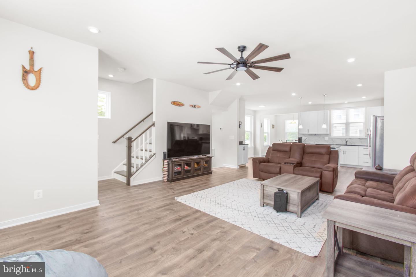 430 Snowberry Ln