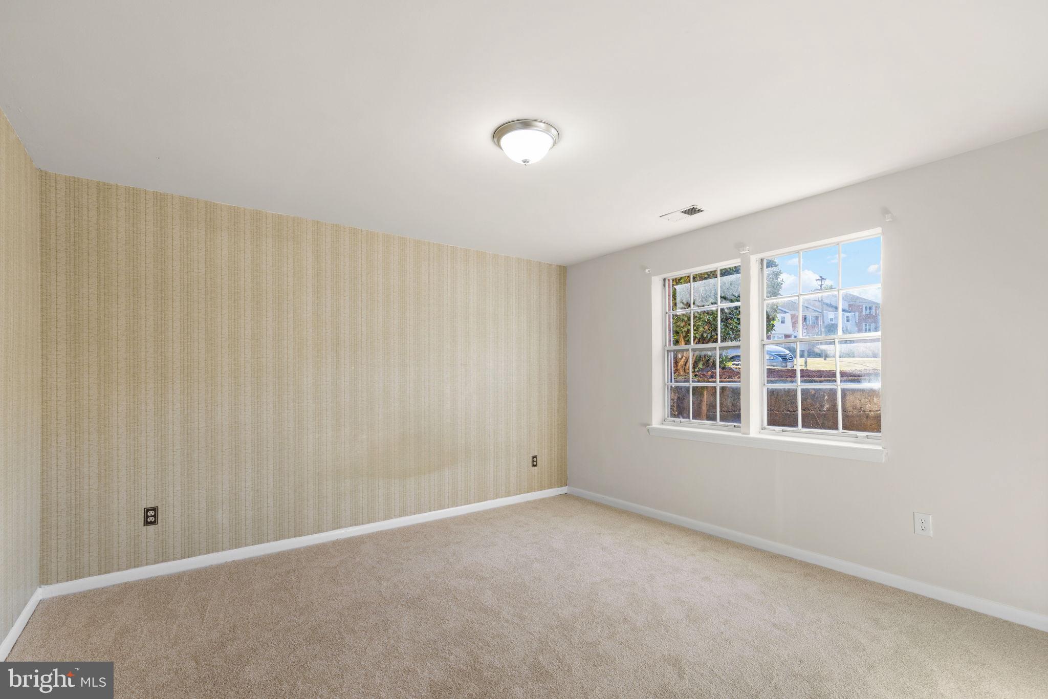 1102 JAMES MADISON CIRCLE