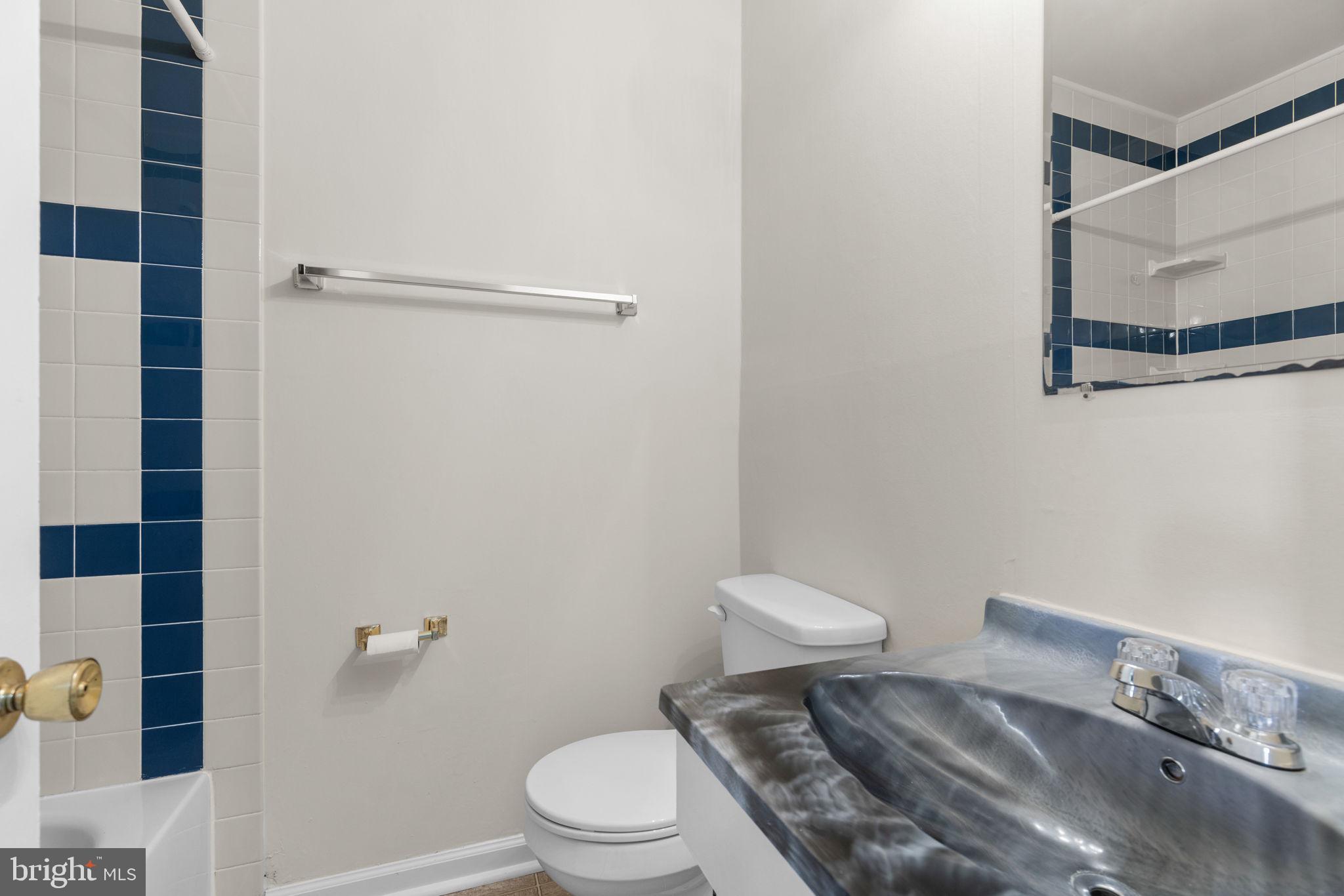 1102 JAMES MADISON CIRCLE