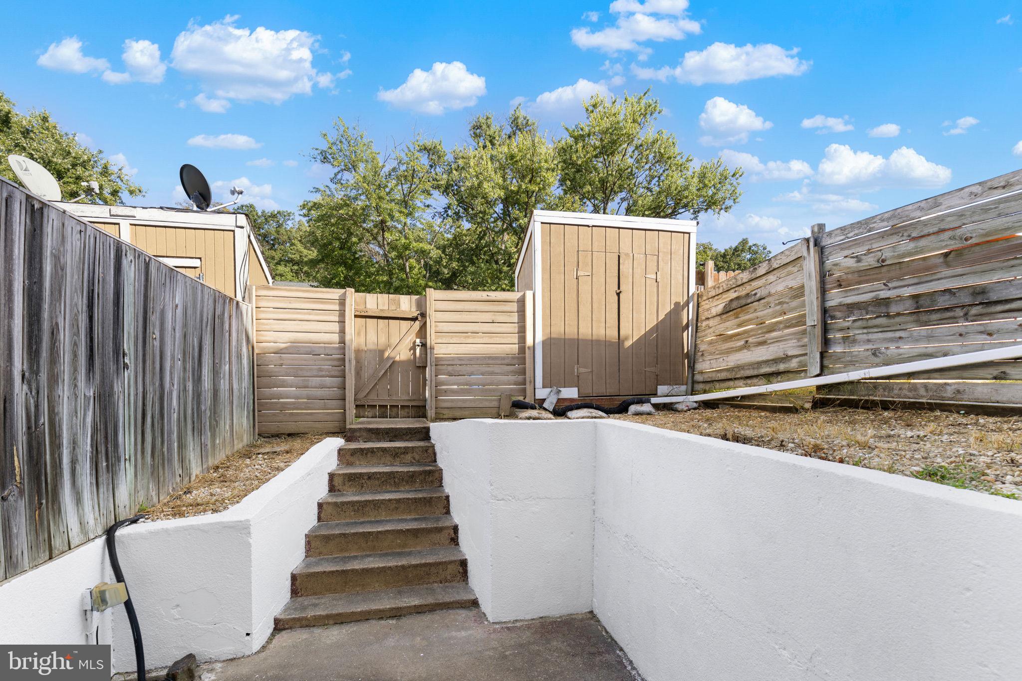 1102 JAMES MADISON CIRCLE