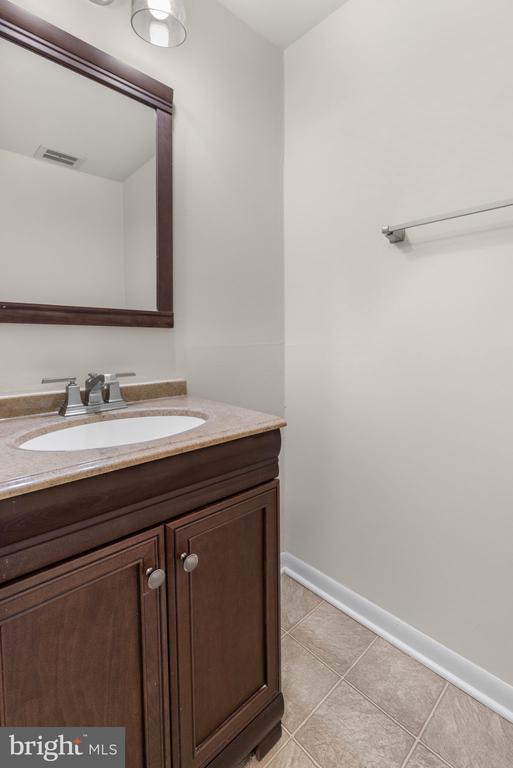 1102 JAMES MADISON CIRCLE