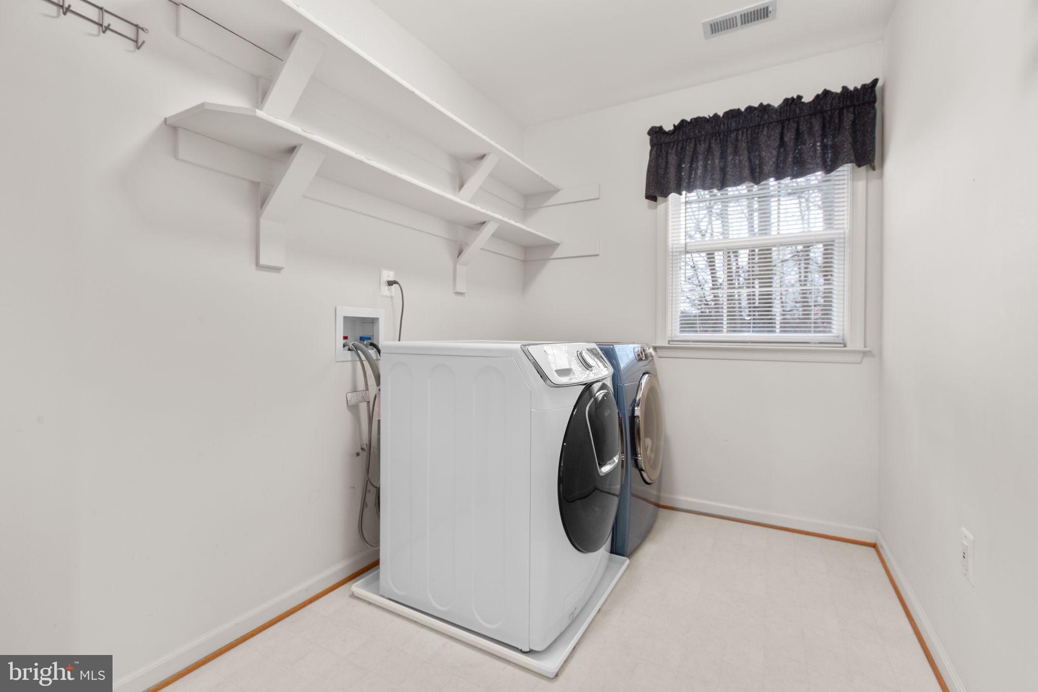 12 BELLS RIDGE DRIVE