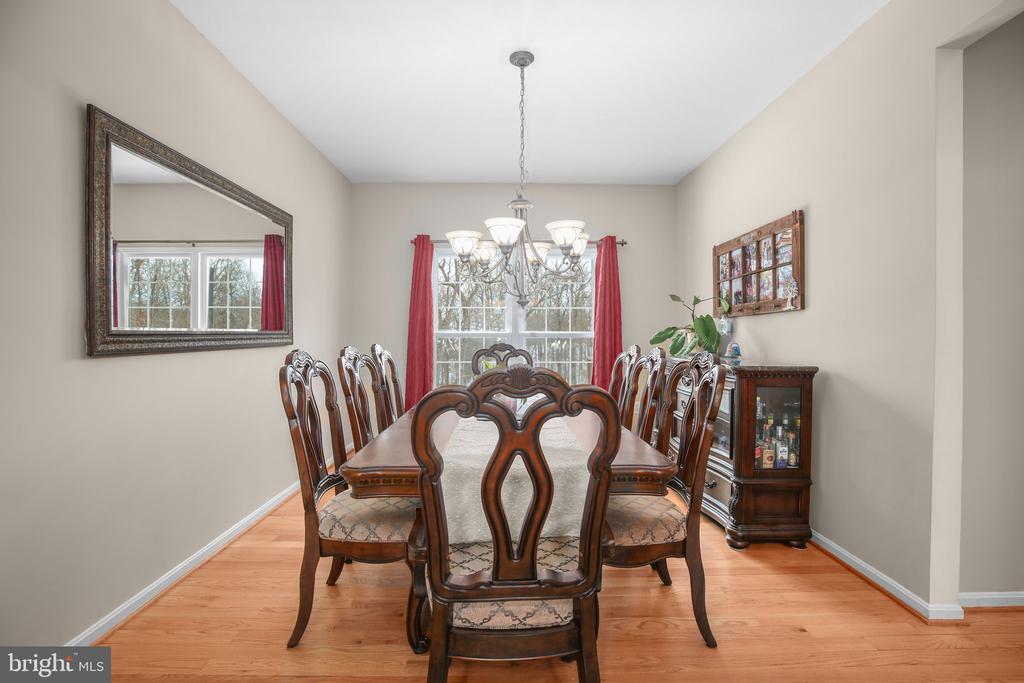 45 CRESTWOOD LANE
