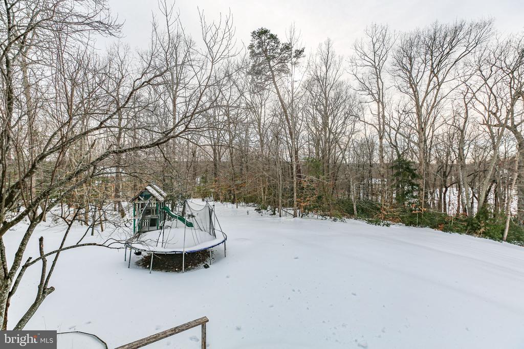 45 CRESTWOOD LANE