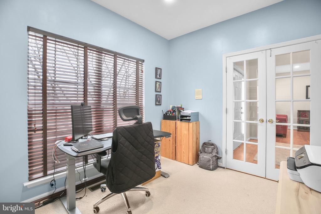 45 CRESTWOOD LANE