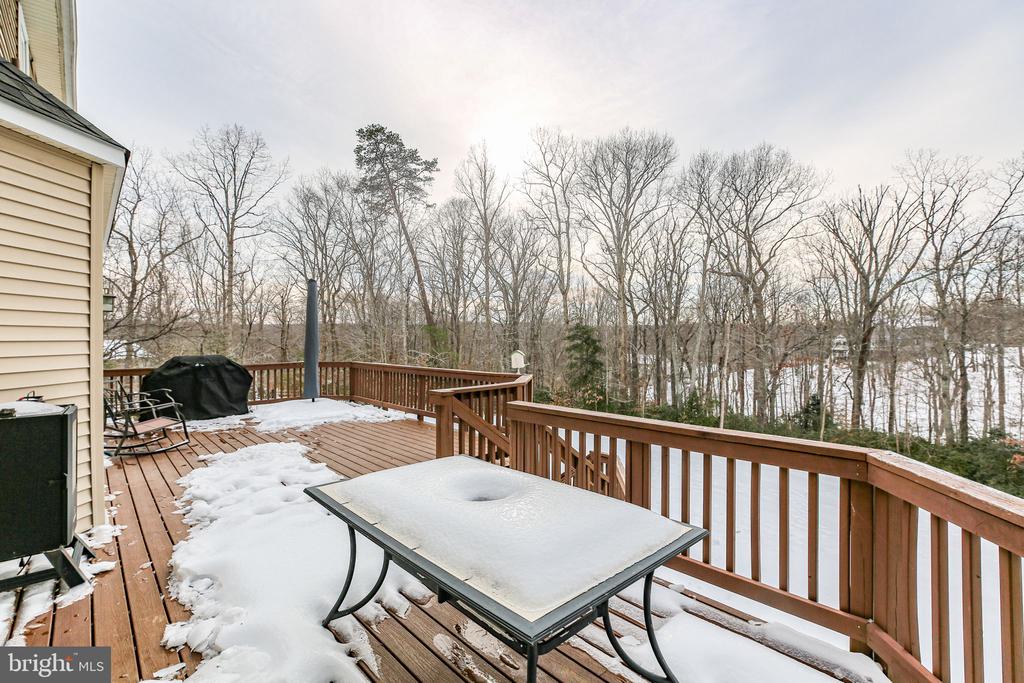 45 CRESTWOOD LANE