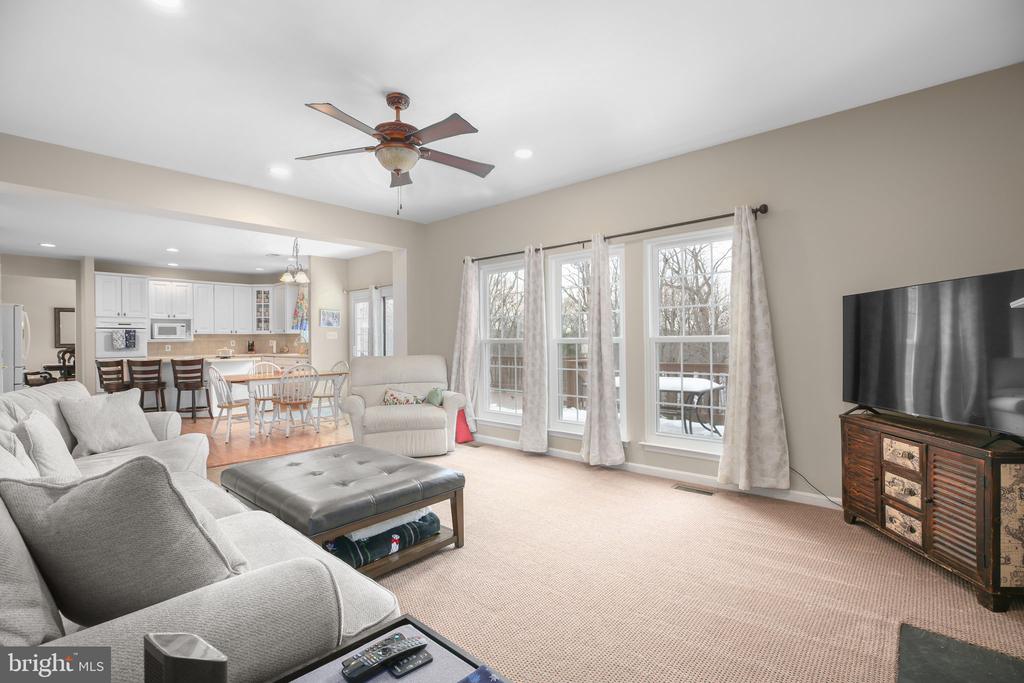 45 CRESTWOOD LANE