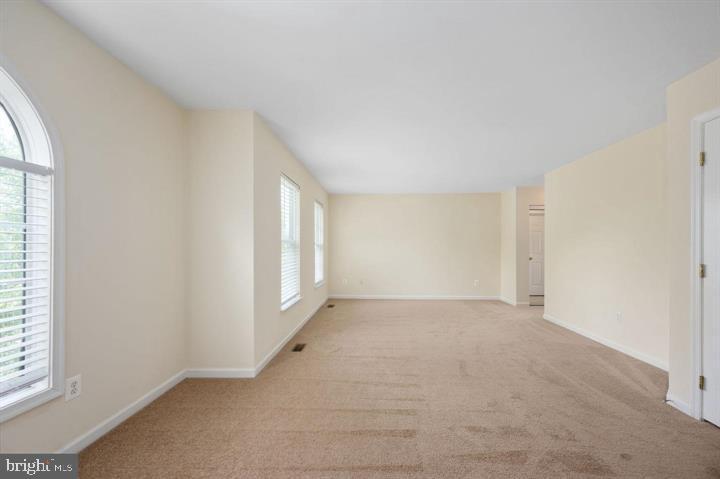 6 RIGGS ROAD