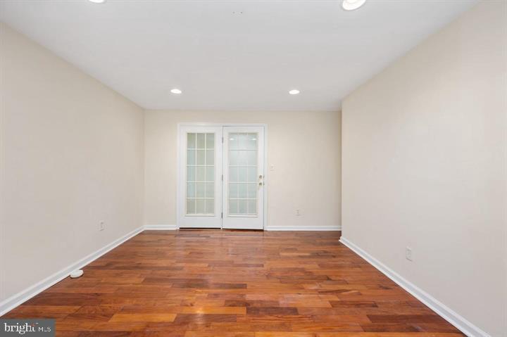 6 RIGGS ROAD
