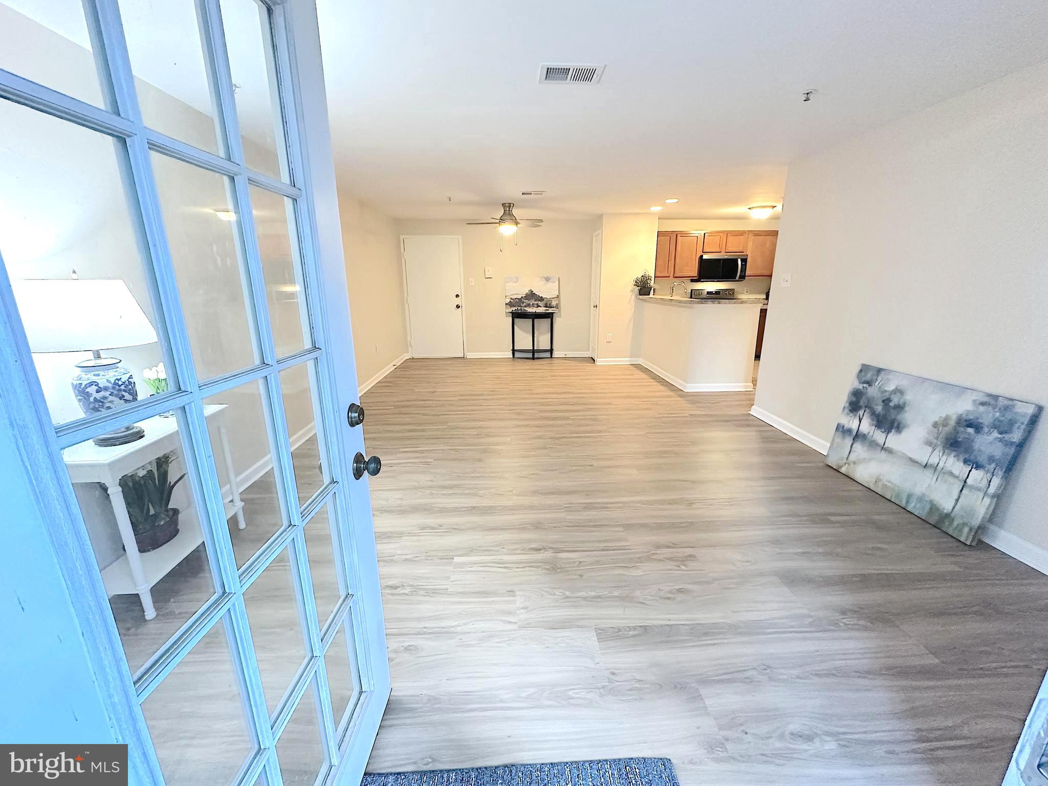 102 GROSVENOR LANE 102