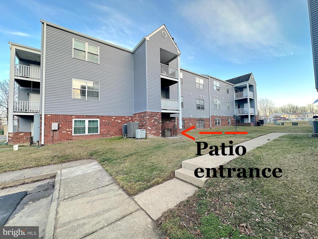 102 GROSVENOR LANE 102