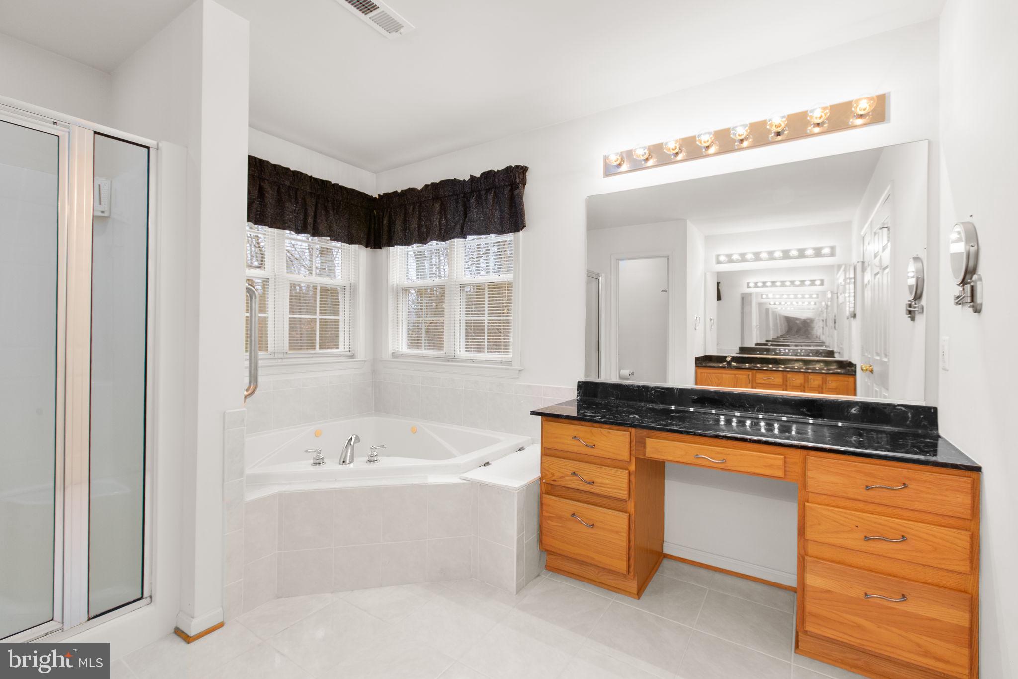 12 BELLS RIDGE DRIVE