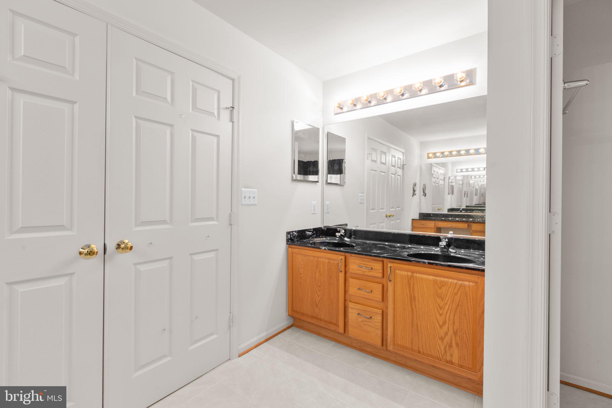 12 BELLS RIDGE DRIVE