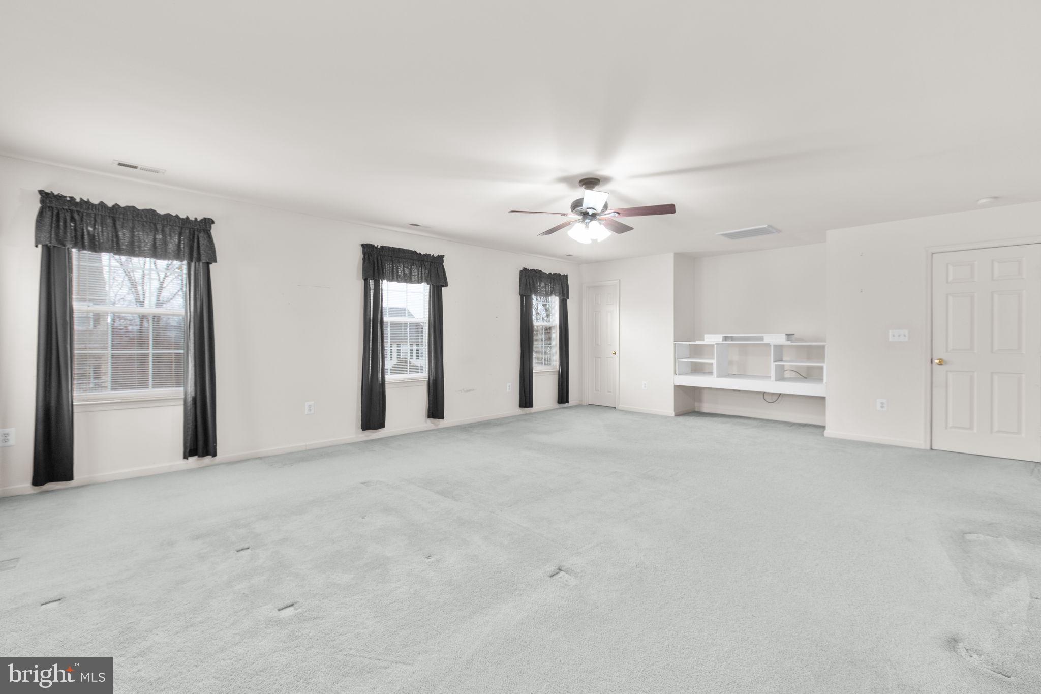 12 BELLS RIDGE DRIVE