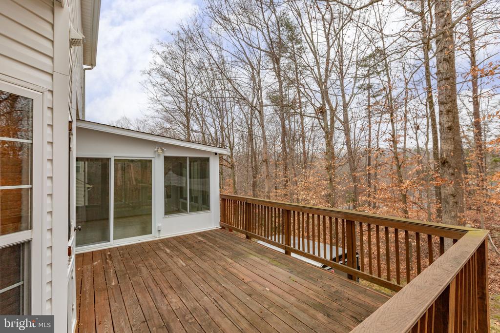 12 BELLS RIDGE DRIVE