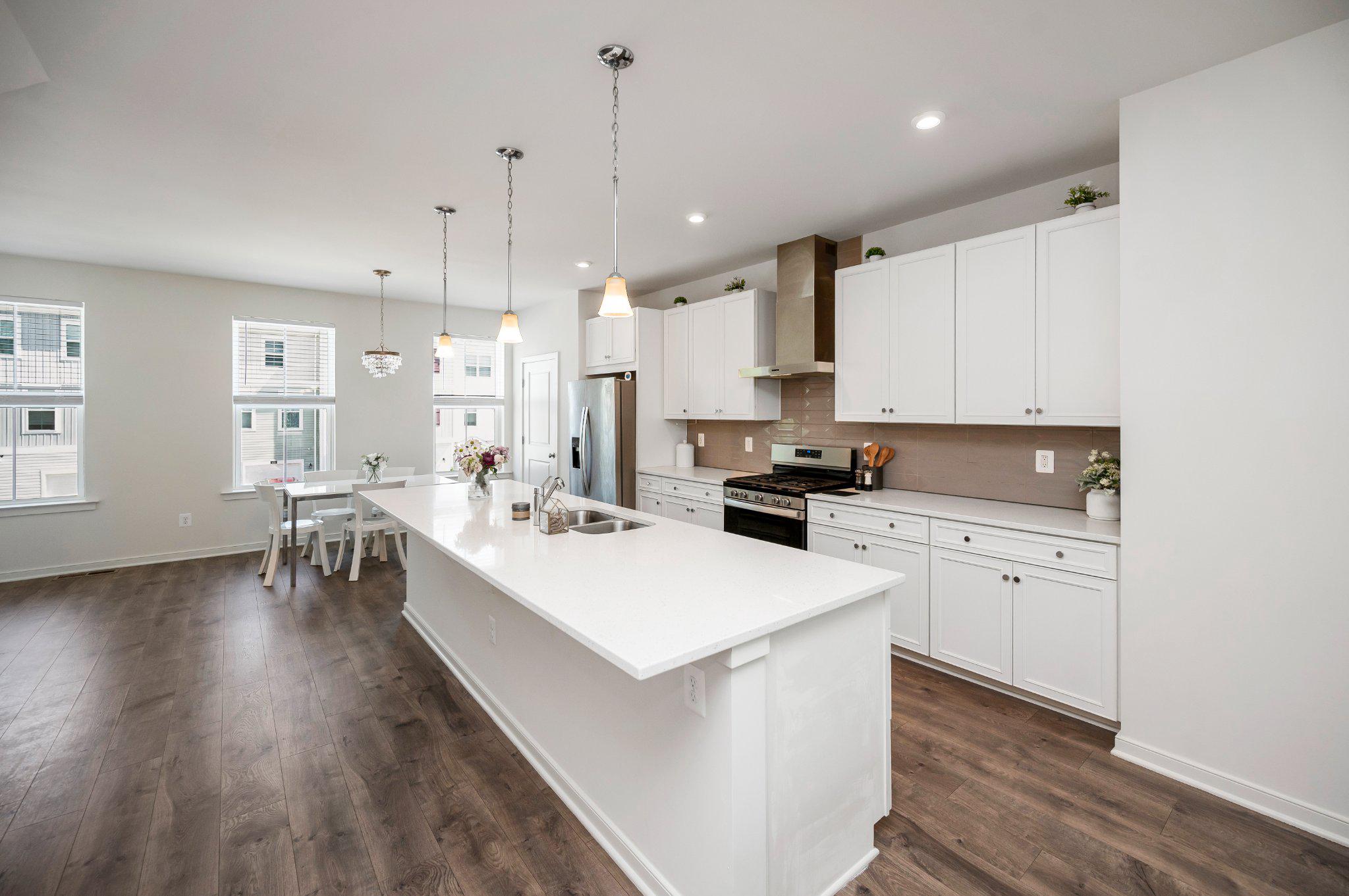 429 SNOWBERRY LANE