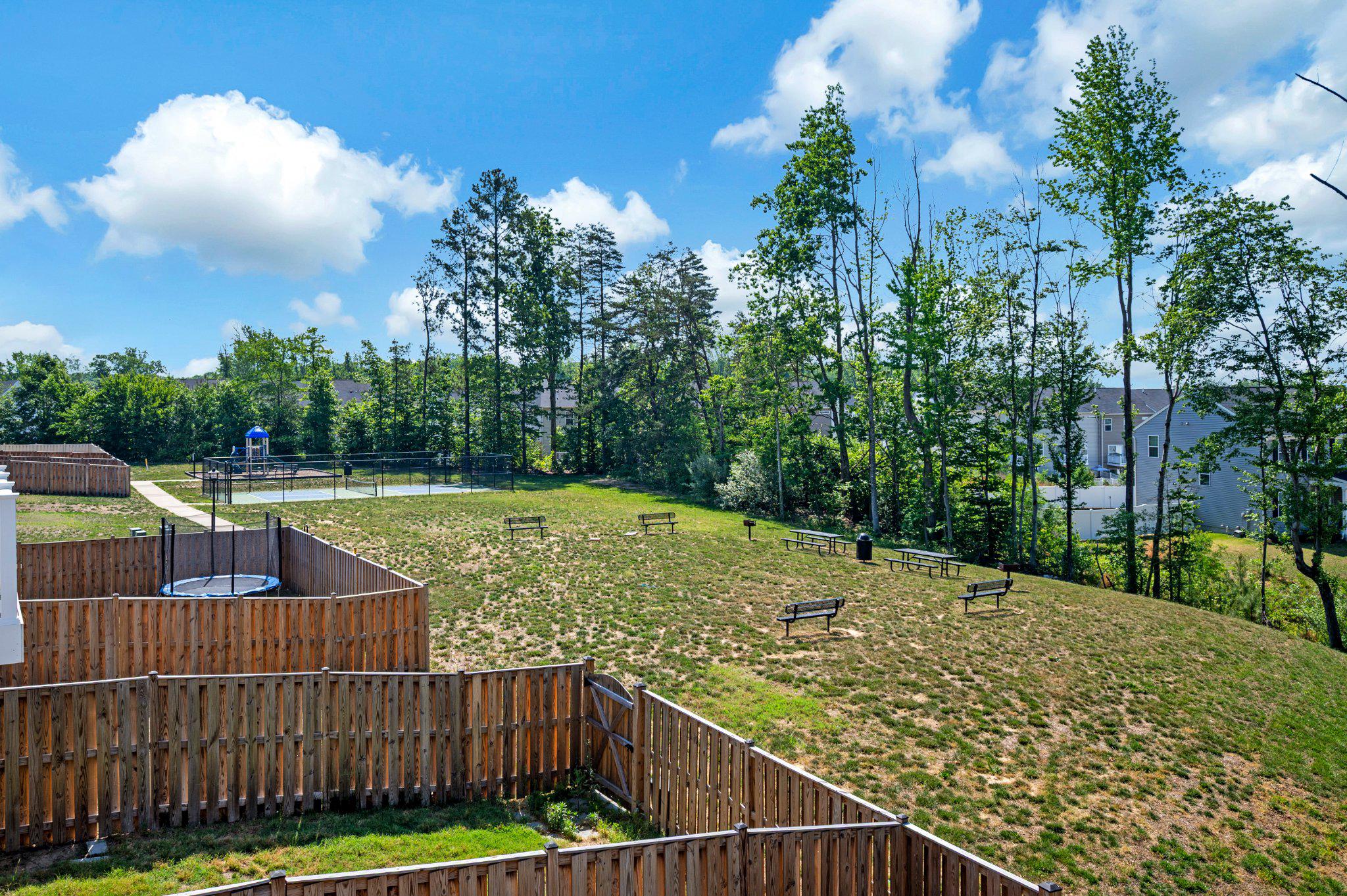 429 SNOWBERRY LANE