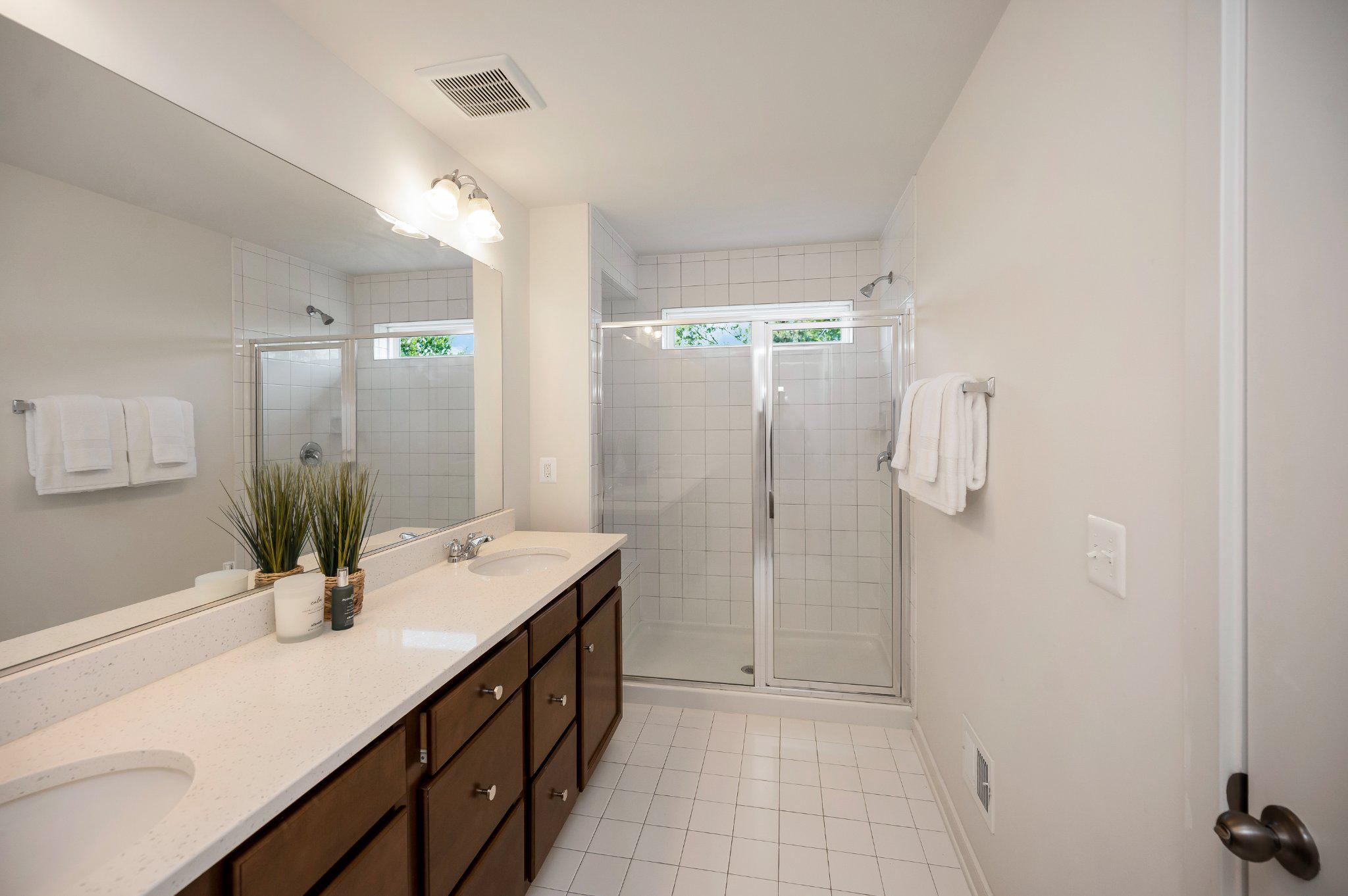 429 SNOWBERRY LANE