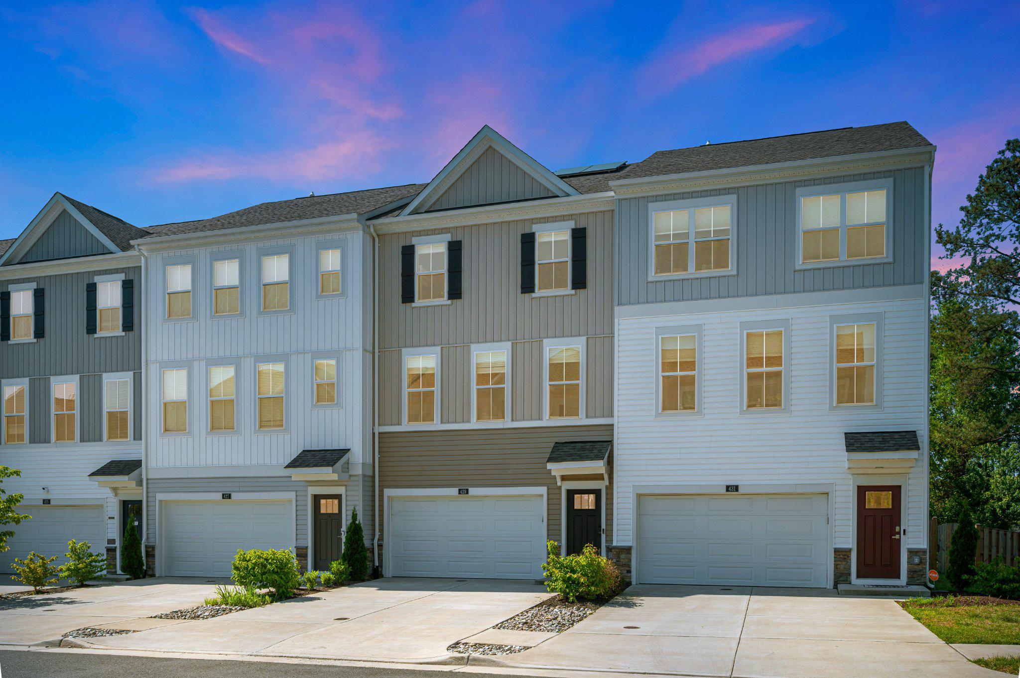 429 SNOWBERRY LANE