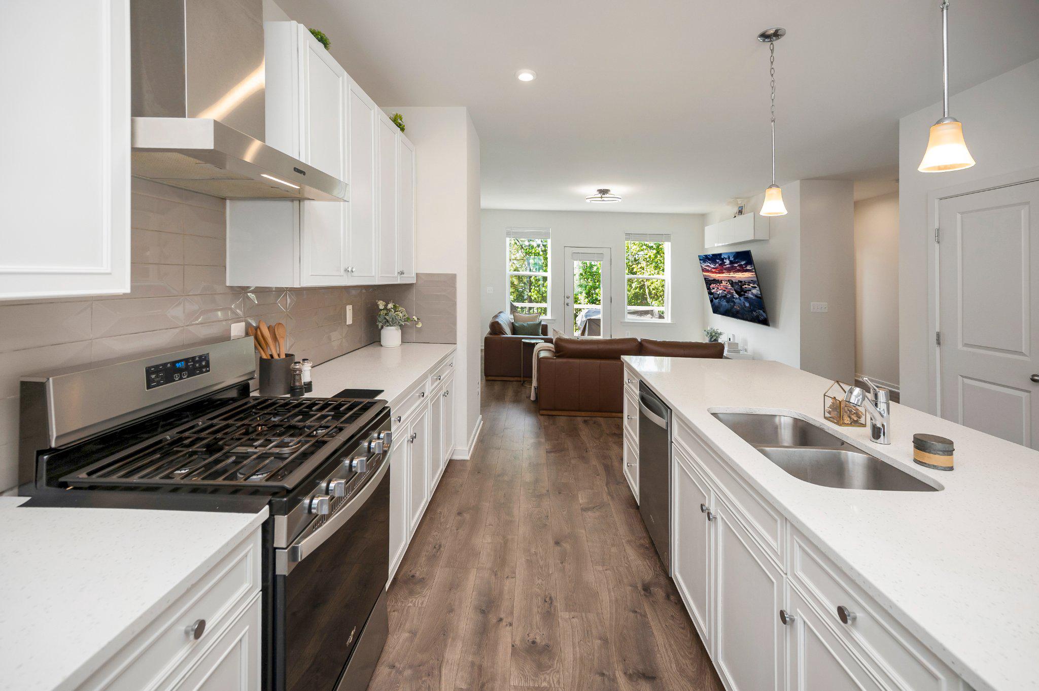 429 SNOWBERRY LANE