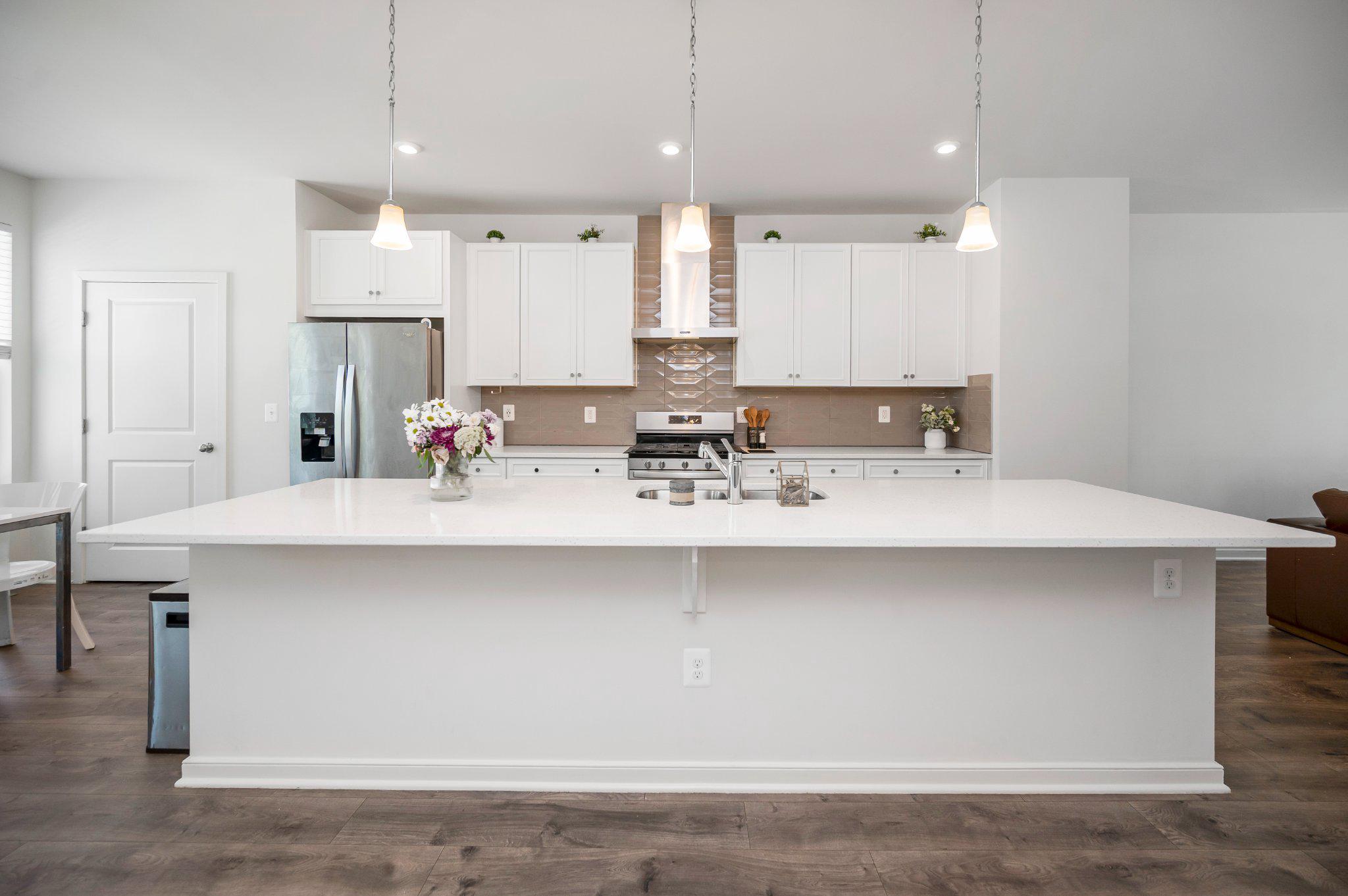 429 SNOWBERRY LANE